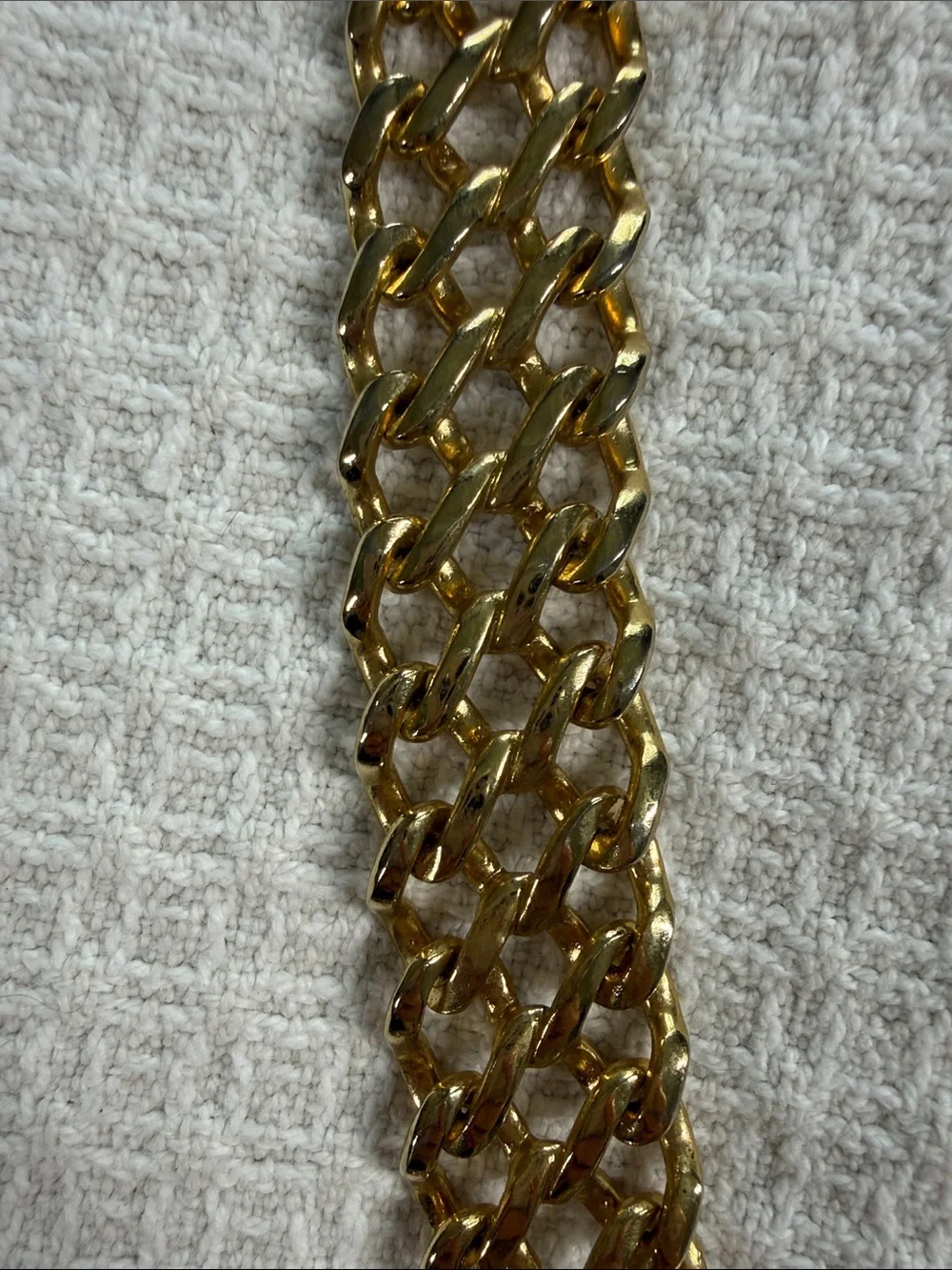 Gold curb chain belt 1” wide